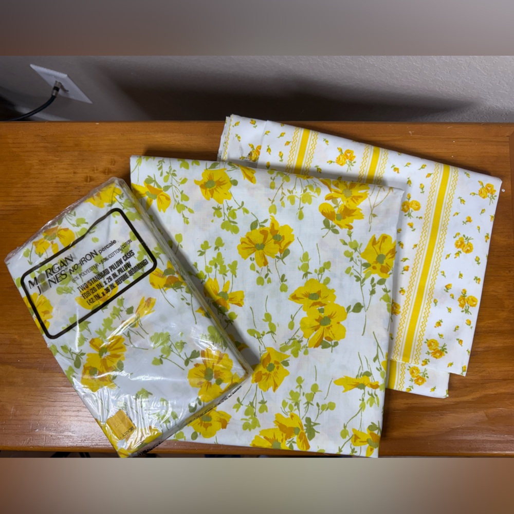 Vintage Yellow and White Pillow Cases‎